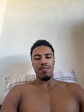 Snapshot of LorenzoBlack27 chatting on June 7, 2026, 1:59 pm LorenzoBlack27 online show from June 7, 2026, 1:59 pm