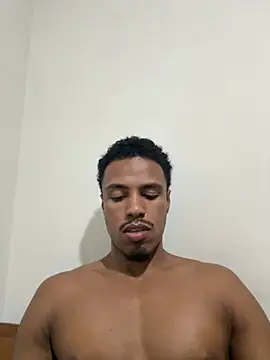 Snapshot of LorenzoBlack27 chatting on June 22, 2026, 11:24 pm LorenzoBlack27 online show from June 22, 2026, 11:24 pm