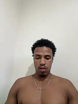 Snapshot of LorenzoBlack27 chatting on July 19, 2026, 9:18 pm LorenzoBlack27 online show from July 19, 2026, 9:18 pm