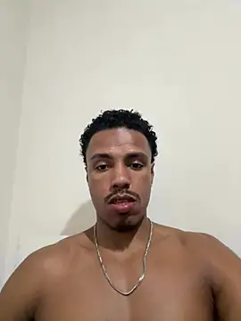 Snapshot of LorenzoBlack27 chatting on July 30, 2026, 11:26 pm LorenzoBlack27 online show from July 30, 2026, 11:26 pm