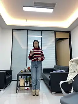 Qrooo online show from February 1, 2026, 6:34 am