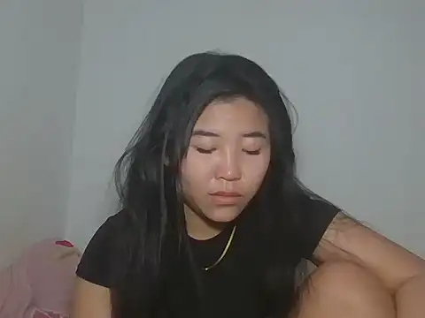 Zyeiii online show from February 4, 2026, 7:53 pm