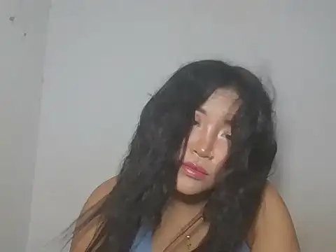 Snapshot of Zyeiii chatting on May 17, 2026, 6:37 pm Zyeiii online show from May 17, 2026, 6:37 pm