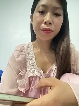 Mayly lucky2 online show from May 18, 2026, 9:53 pm