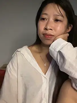 Mayly lucky2 online show from June 19, 2026, 1:43 am