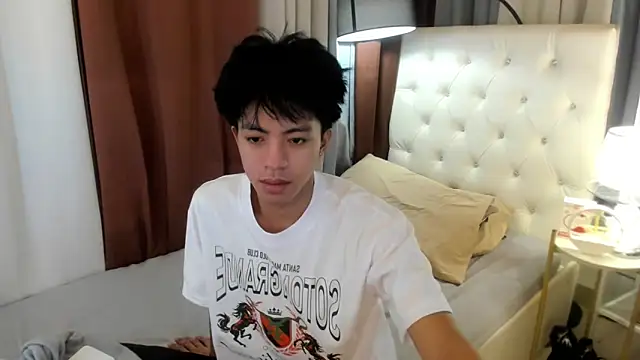 davincihugecock online show from May 10, 2026, 5:51 pm