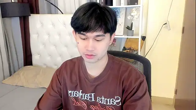 davincihugecock online show from May 15, 2026, 5:31 pm