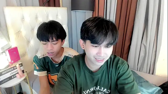 davincihugecock online show from June 28, 2026, 5:30 pm