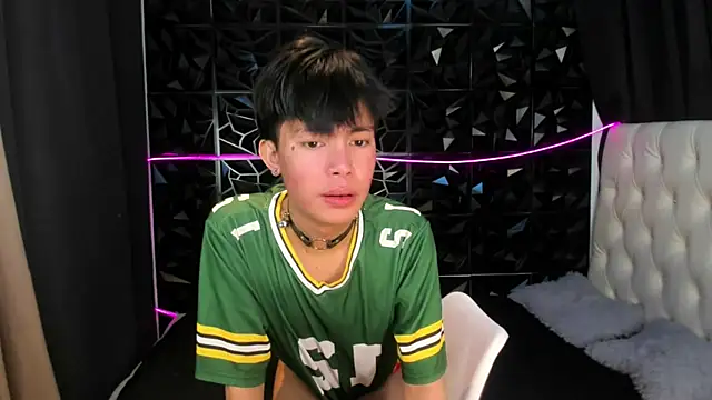 Snapshot of urtwinkbrixz chatting on March 14, 2026, 5:35 am urtwinkbrixz online show from March 14, 2026, 5:35 am