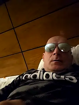 no snitch isoke online show from February 2, 2026, 4:22 am