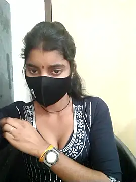 Erotic-Girl online show from January 17, 2026, 7:46 am