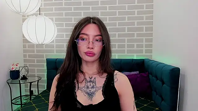 Snapshot of IvyDainty chatting on May 27, 2026, 1:35 am IvyDainty online show from May 27, 2026, 1:35 am
