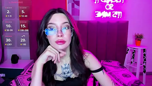 Snapshot of IvyDainty chatting on July 4, 2026, 1:23 am IvyDainty online show from July 4, 2026, 1:23 am