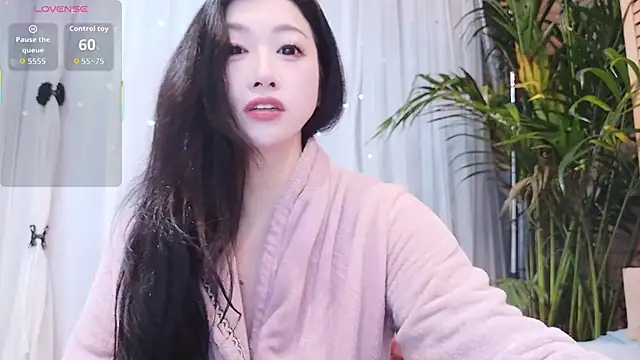 Snapshot of neinei_bao chatting on February 14, 2026, 5:15 am neinei bao online show from February 14, 2026, 5:15 am