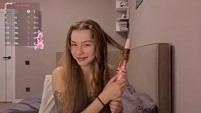 LindyUnderkoffler online show from February 21, 2026, 8:10 pm