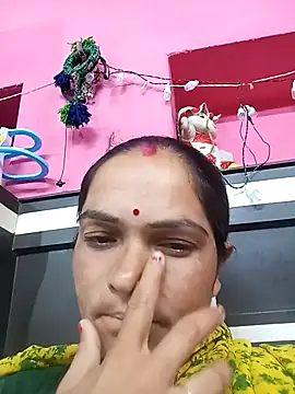 Snapshot of Sonam15884 chatting on March 5, 2026, 10:33 am Sonam15884 online show from March 5, 2026, 10:33 am