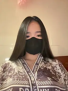 Gwen879 online show from March 19, 2026, 9:41 pm