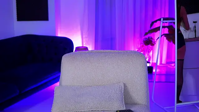 Arabian Rose online show from May 3, 2026, 7:42 pm