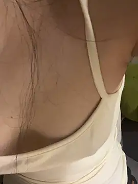 Linaa sexxy online show from June 24, 2026, 4:39 pm