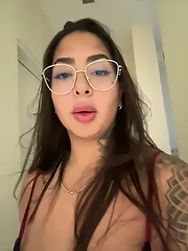Snapshot of maferalvarexxx chatting on May 10, 2026, 2:44 pm maferalvarexxx online show from May 10, 2026, 2:44 pm