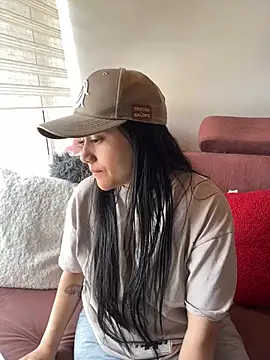 Veronica Wins  online show from February 17, 2026, 7:31 pm