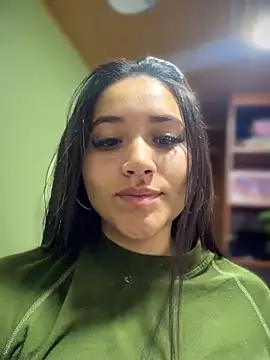 Veronica Wins  online show from June 18, 2026, 1:17 am