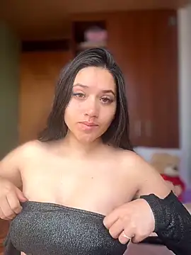 Veronica Wins  online show from June 19, 2026, 2:32 pm