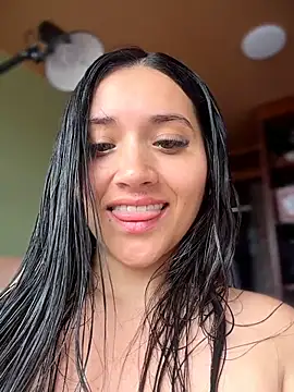 Veronica Wins  online show from June 26, 2026, 3:16 pm