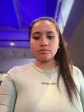 Veronica Wins  online show from June 29, 2026, 2:50 pm