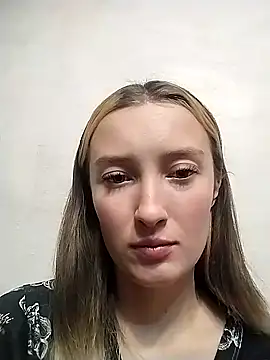 Olivia Kis online show from January 18, 2026, 10:35 pm