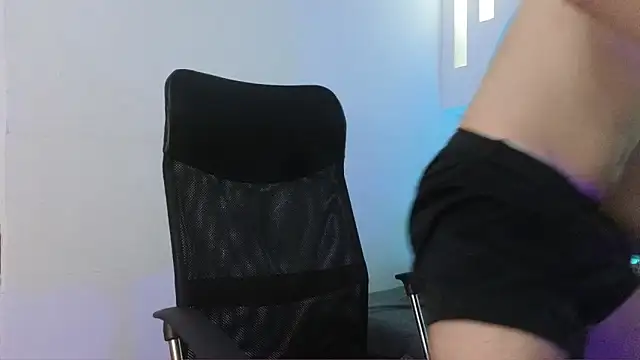 Apolo lux1 online show from February 2, 2026, 8:51 pm