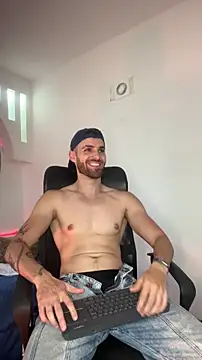 Apolo lux1 online show from March 16, 2026, 8:02 pm