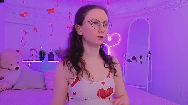 SunshineBlaze online show from February 7, 2026, 5:33 am