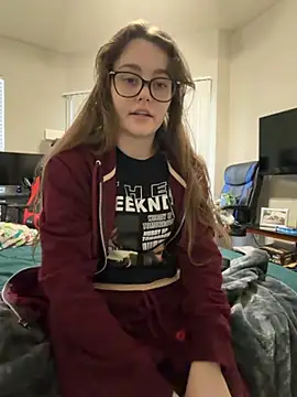 julia4thewin online show from February 19, 2026, 11:12 pm