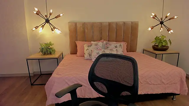 Abriil cutee online show from February 25, 2026, 10:52 pm