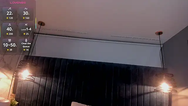 Snapshot of lizz_lunna chatting on January 17, 2026, 1:43 am lizz lunna online show from January 17, 2026, 1:43 am