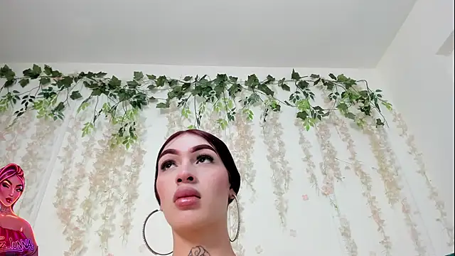 lizz lunna online show from July 7, 2026, 6:45 pm