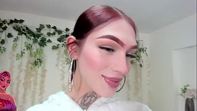 lizz lunna online show from July 14, 2026, 9:31 pm