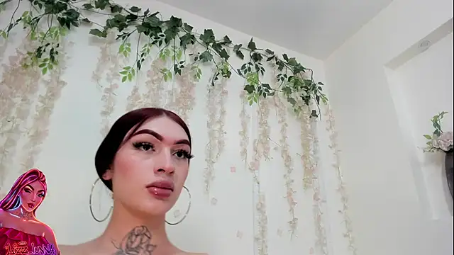 lizz lunna online show from July 17, 2026, 7:08 pm
