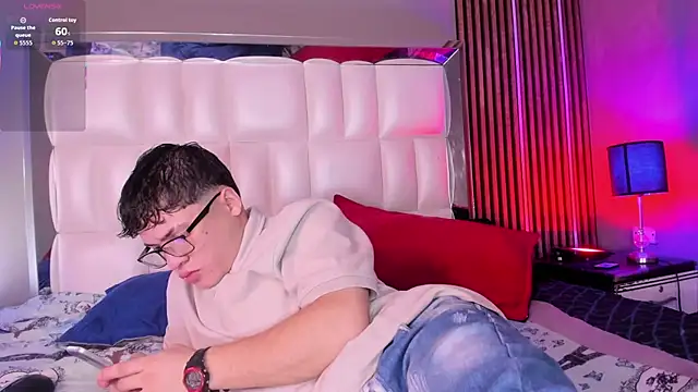 Roger And Ramona online show from February 5, 2026, 12:32 pm