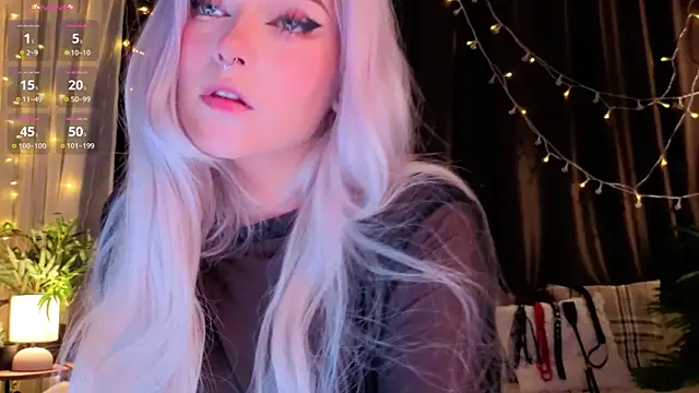 ShyniAlice online show from June 26, 2026, 3:55 am