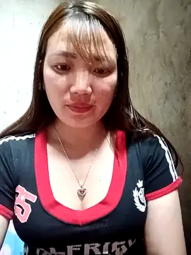 Snapshot of Nunaa2x chatting on March 19, 2026, 11:47 am Nunaa2x online show from March 19, 2026, 11:47 am