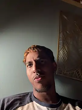 Axel black10 online show from March 8, 2026, 10:35 pm