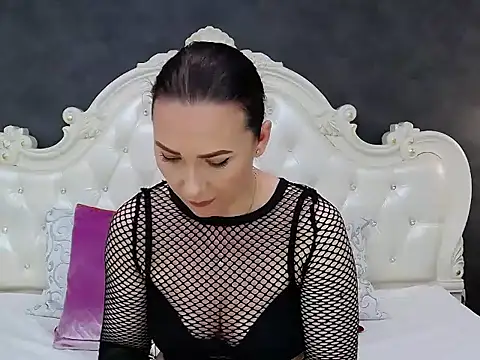 VeraNoir online show from January 15, 2026, 8:52 am