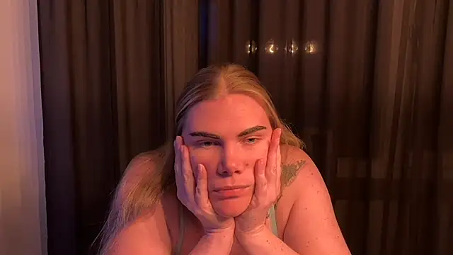 SexyBlondJoanna online show from March 12, 2026, 6:14 pm