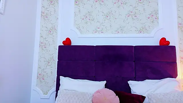 EvelinHill online show from March 7, 2026, 5:04 am