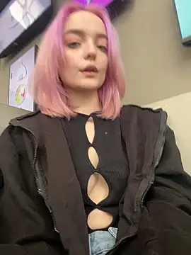 aka Blonde online show from March 4, 2026, 5:35 am