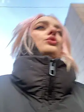 aka Blonde online show from March 19, 2026, 11:25 am