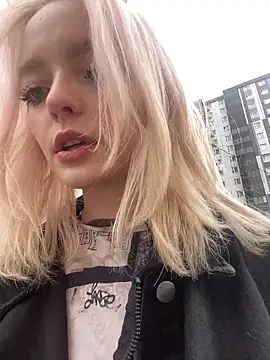 aka Blonde online show from May 15, 2026, 8:21 am