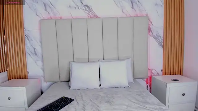 Snapshot of emily_nova_ chatting on February 4, 2026, 12:00 pm emily nova online show from February 4, 2026, 12:00 pm